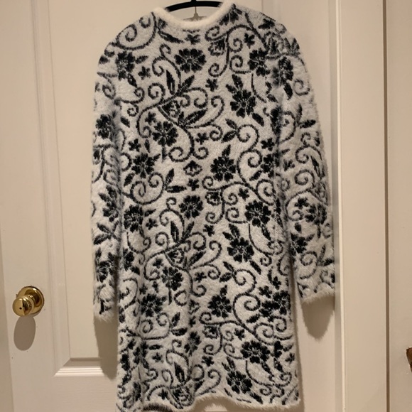 Baciano cardigan - Picture 10 of 13